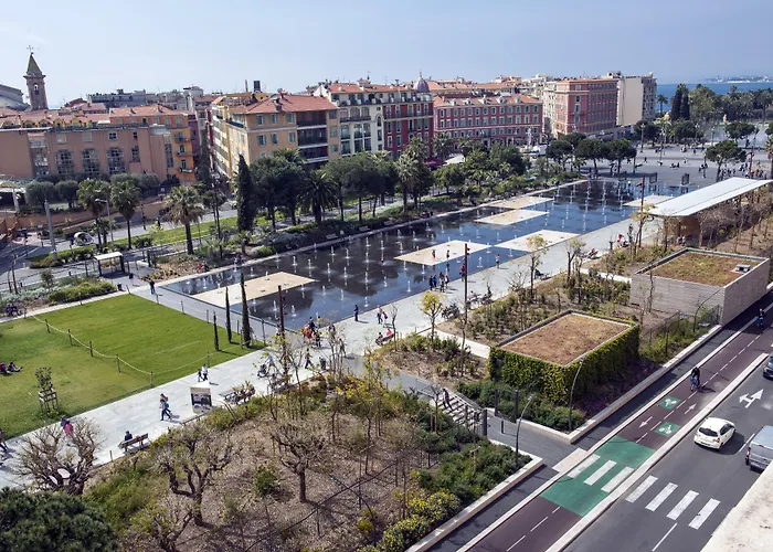 Aston La Scala Hotel