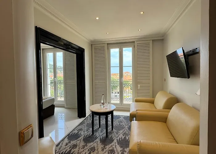 Aston La Scala Hotel