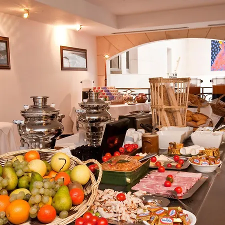 Aston La Scala Hotel