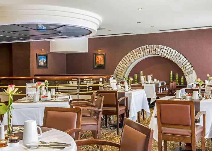 Aston La Scala Otel