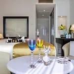 استون لا سكالا 4*