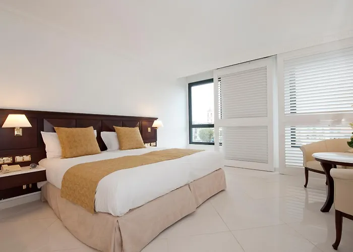 Aston La Scala Hotel